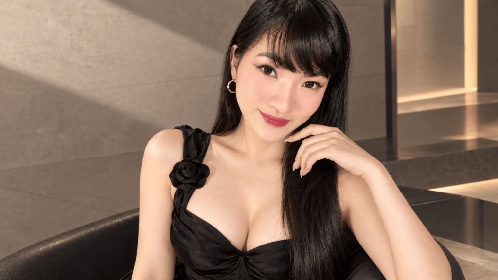 AngelaTomochi